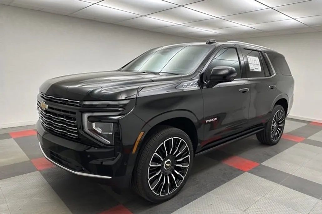 2025 Chevrolet Tahoe High Country photo 1