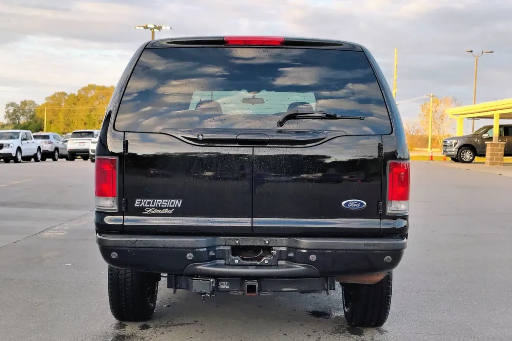 2002 Ford Excursion Limited photo 1