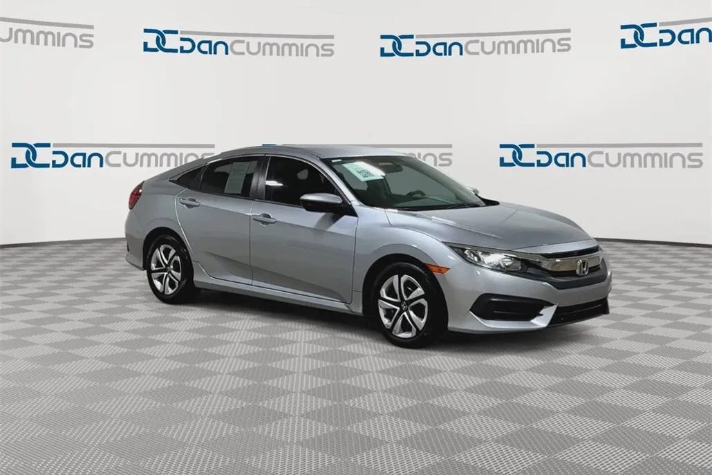 2017 Honda Civic LX photo 1