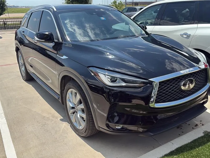 2022 Infiniti QX50 Luxe photo 1