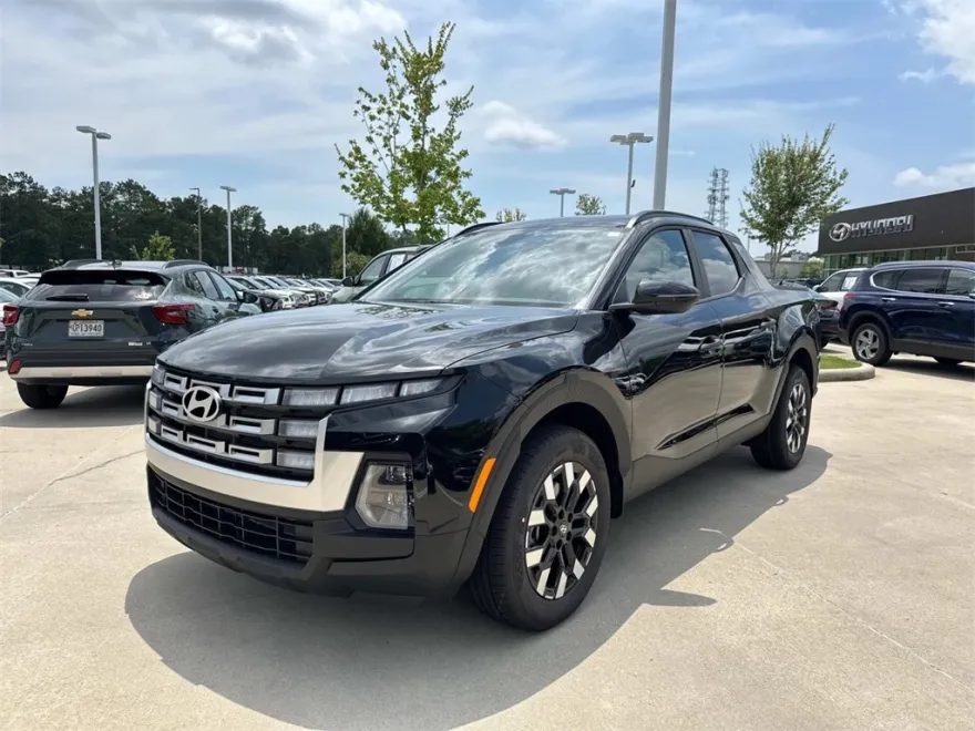 2025 Hyundai Santa Cruz SEL Activity photo 1
