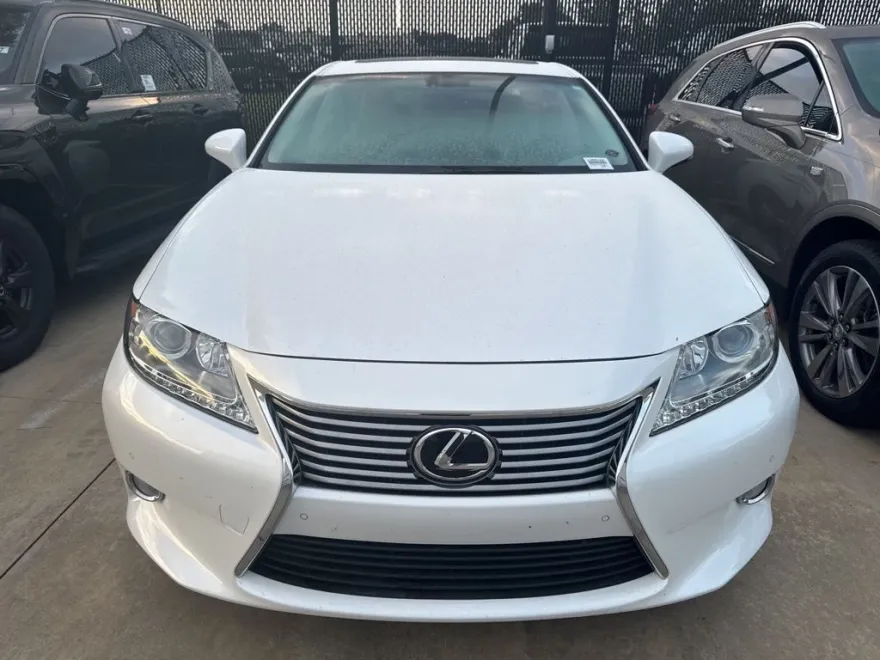 2013 Lexus ES 350 photo 1