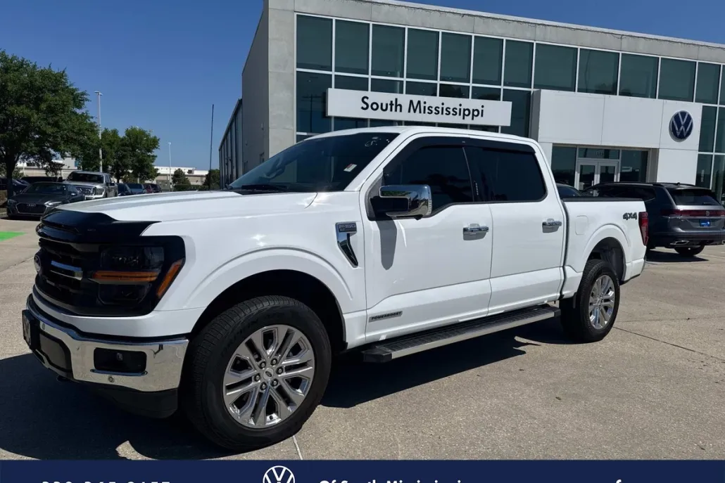 2024 Ford F-150 XLT photo 1