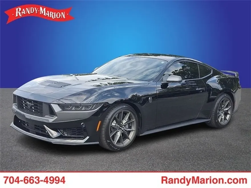 2025 Ford Mustang Dark Horse photo 1