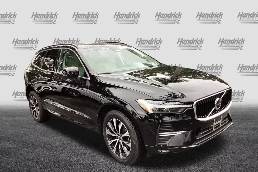 2023 Volvo XC60 Core photo 1