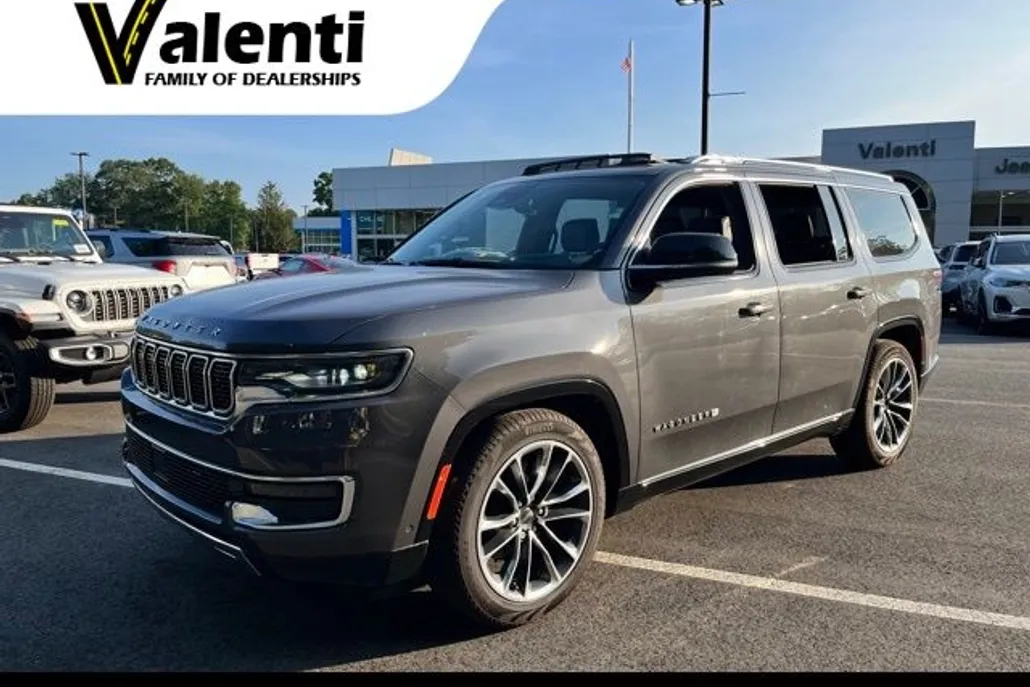2023 Jeep Wagoneer Series III photo 1