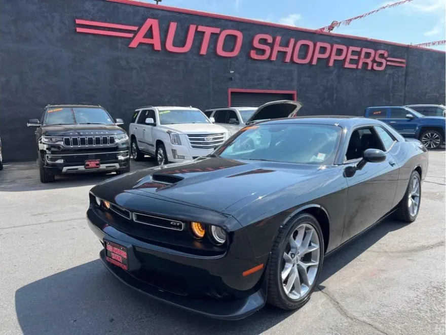 2023 Dodge Challenger GT photo 1