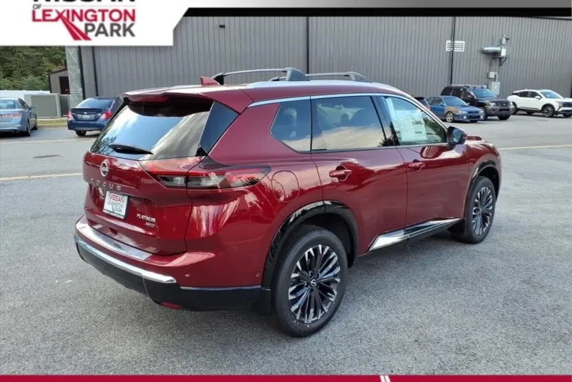 2026 Nissan Rogue Platinum photo 1