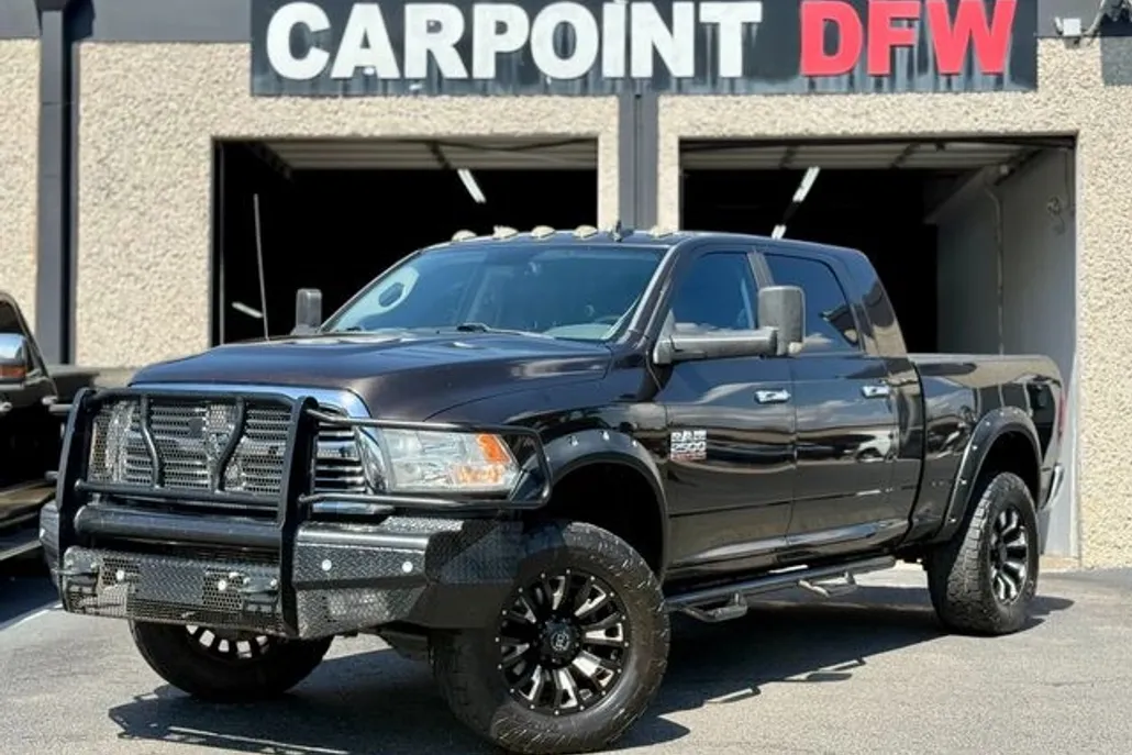2016 Ram 2500 SLT photo 1