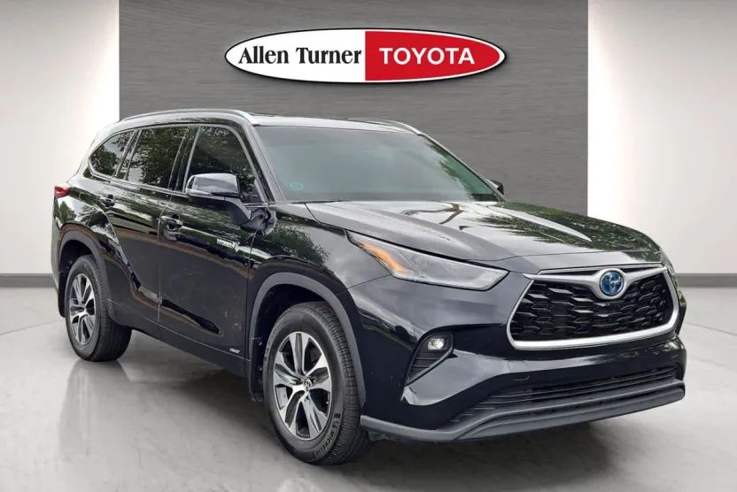 2021 Toyota Highlander Hybrid XLE photo 1