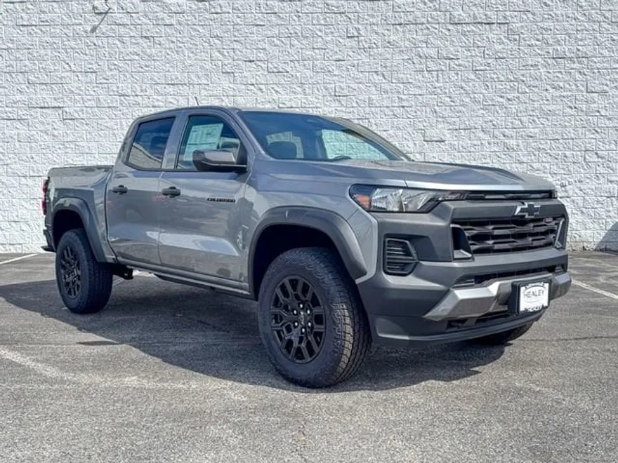 2025 Chevrolet Colorado Trail Boss photo 1