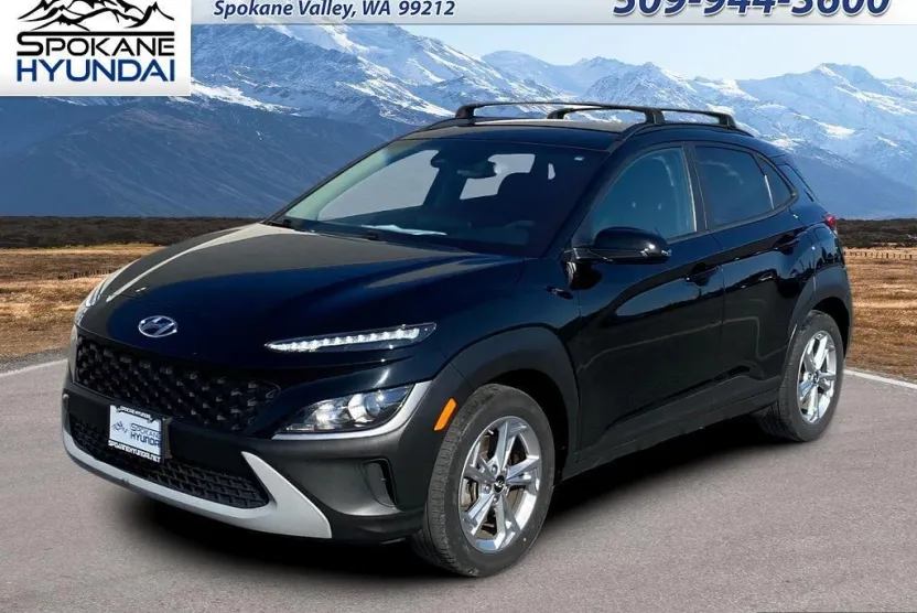 2022 Hyundai Kona SEL photo 1