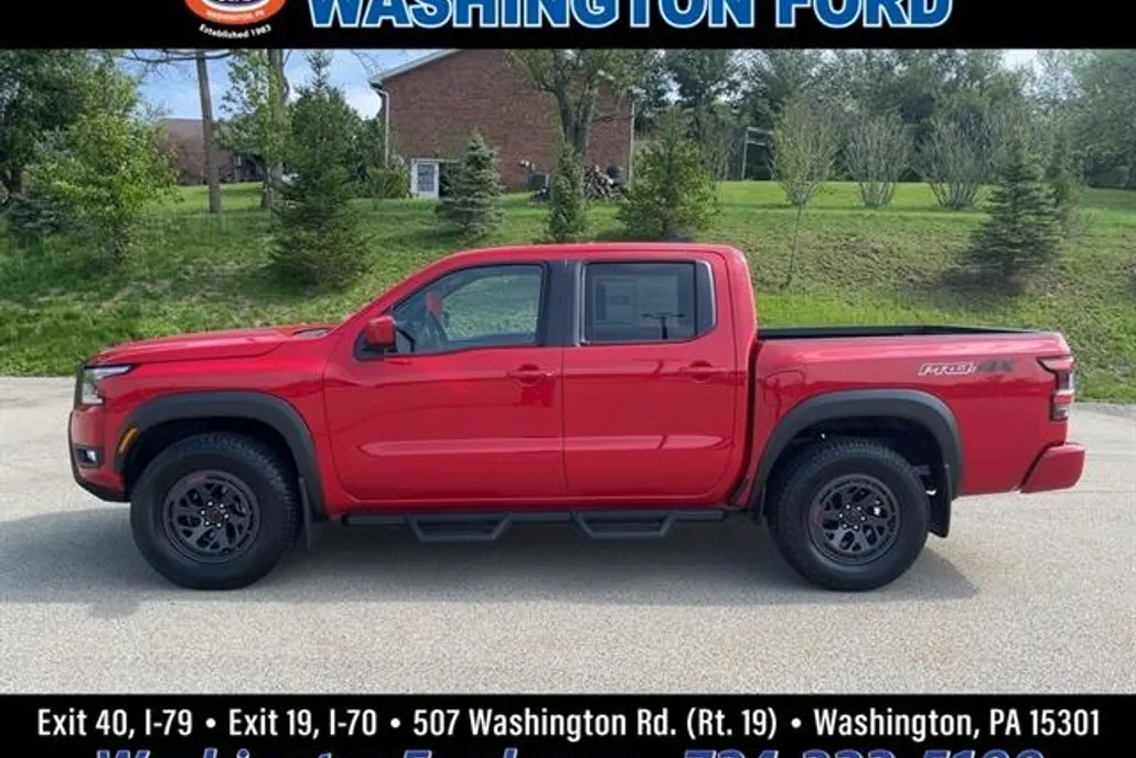 2025 Nissan Frontier PRO-4X photo 1