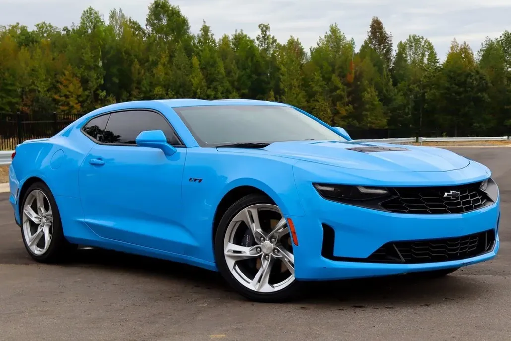 2023 Chevrolet Camaro LT1 photo 1