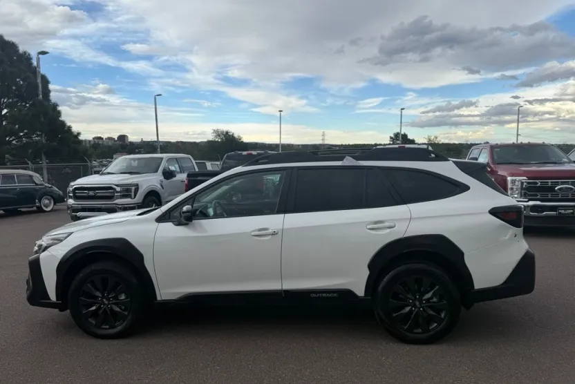 2025 Subaru Outback Onyx Edition XT photo 1