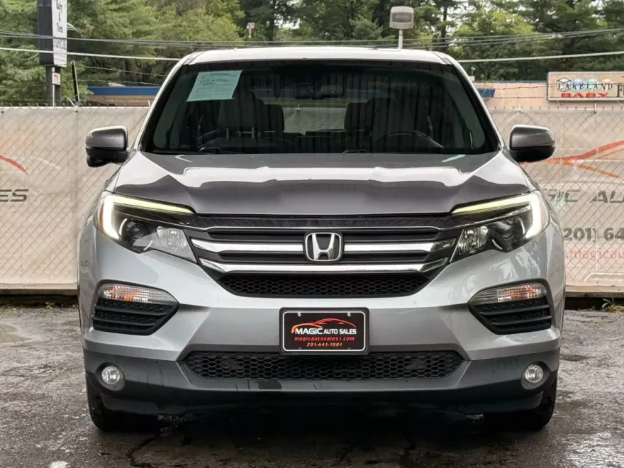 2018 Honda Pilot EX-L Sport photo 1