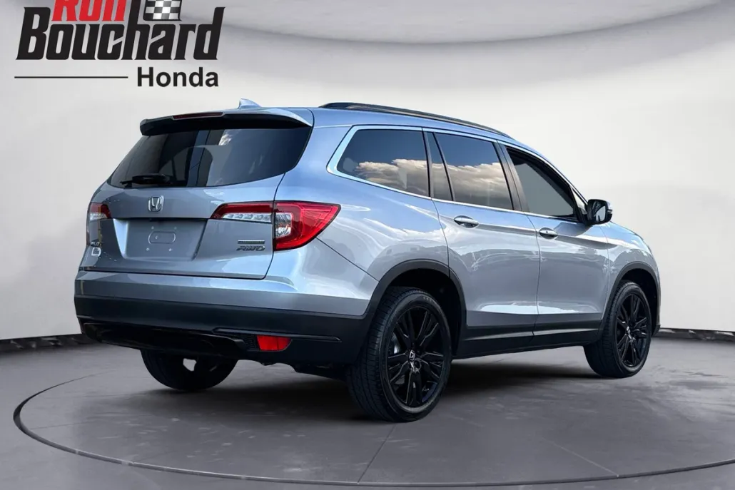 2022 Honda Pilot SE photo 1