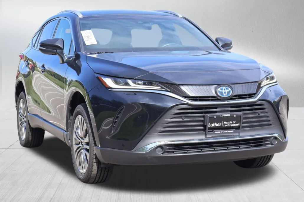 2022 Toyota Venza XLE photo 1