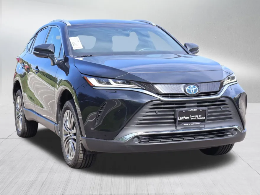 2022 Toyota Venza XLE photo 1