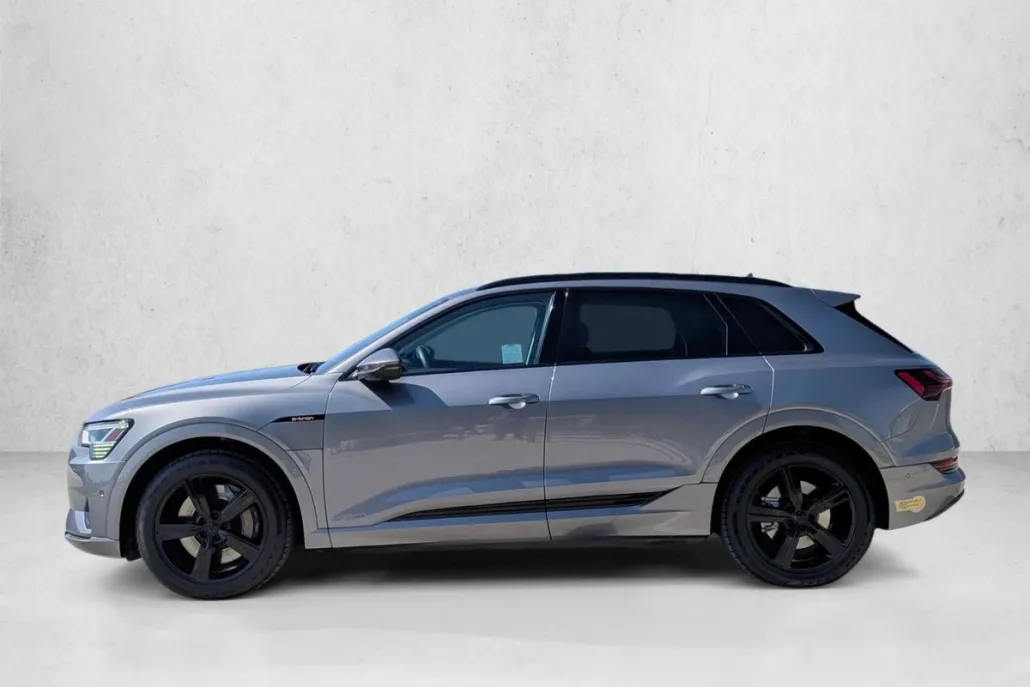 2019 Audi e-tron Premium Plus photo 1