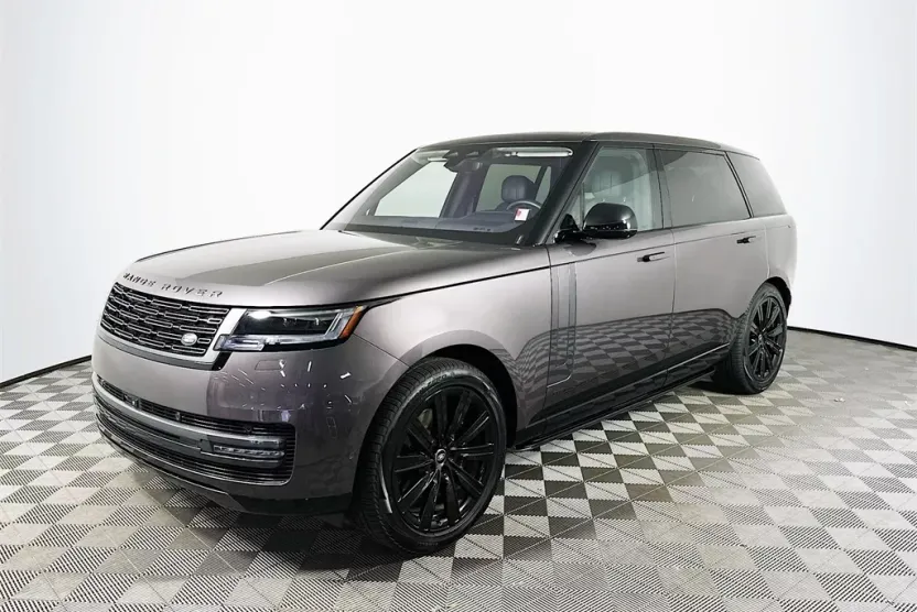 2023 Land Rover Range Rover SE photo 1