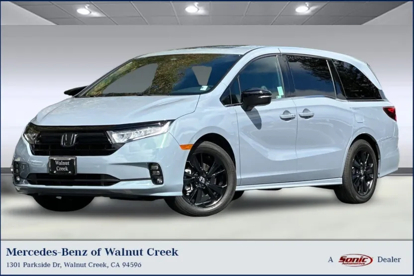 2024 Honda Odyssey Sport photo 1