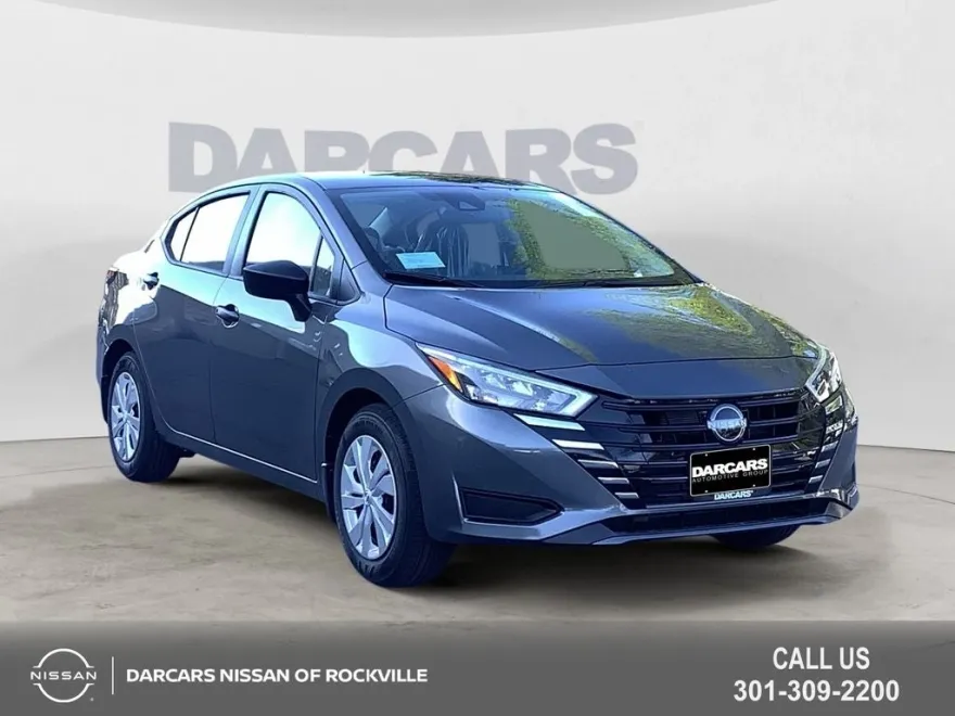 2025 Nissan Versa 1.6 S photo 1