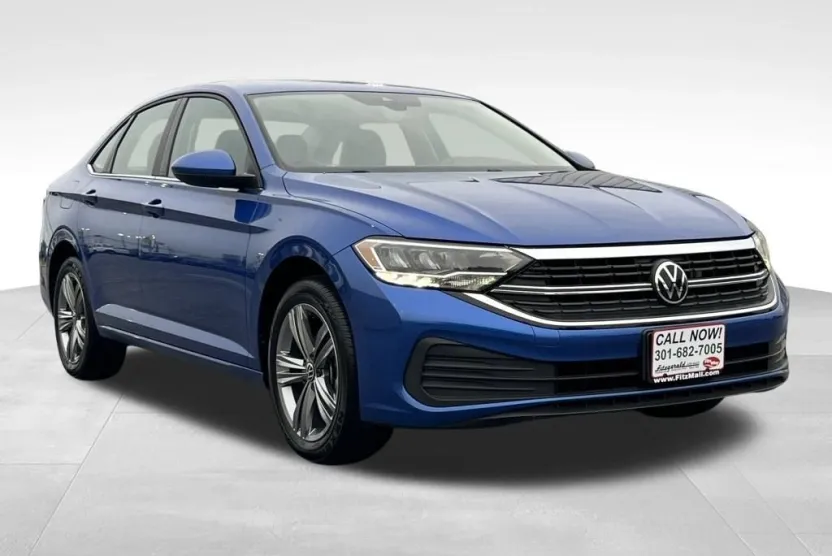 2024 Volkswagen Jetta SE photo 1