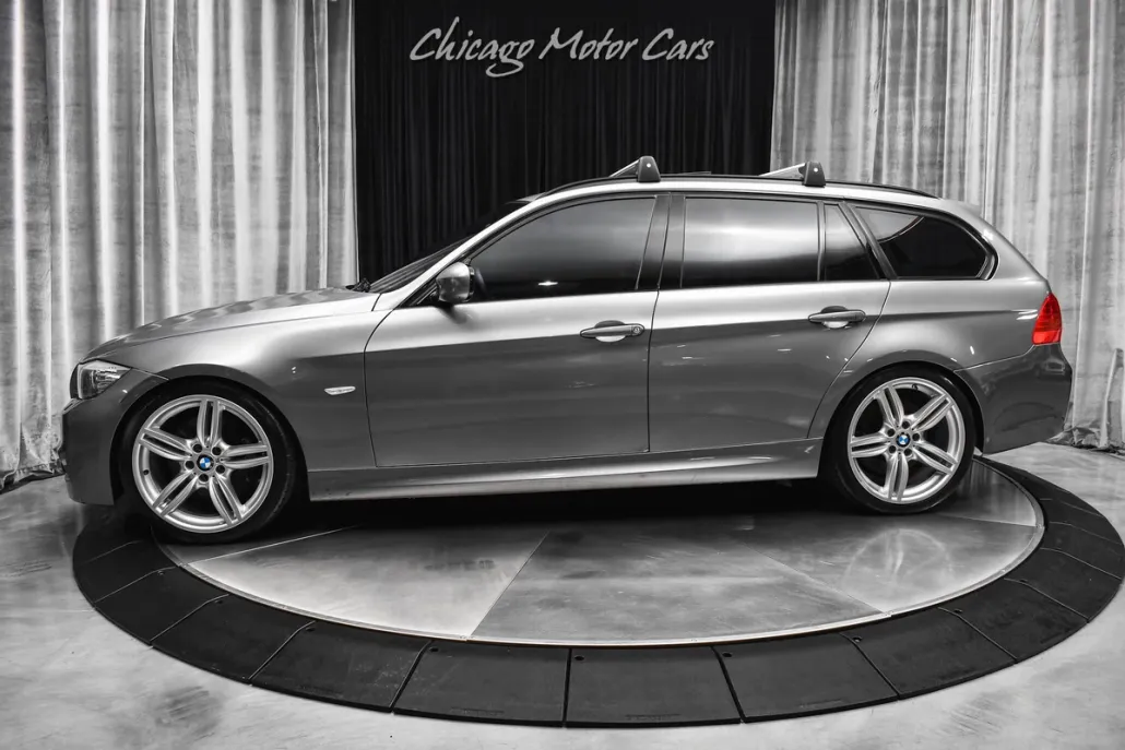 2011 Bmw 328i xDrive Sports Wagon photo 1