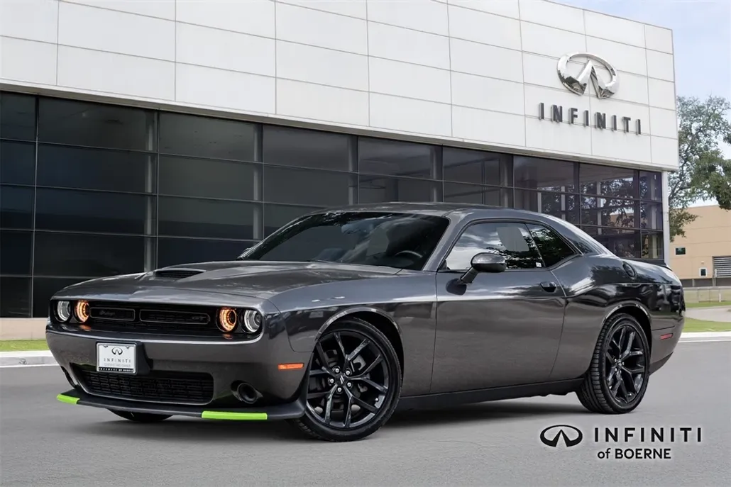 2023 Dodge Challenger GT photo 1