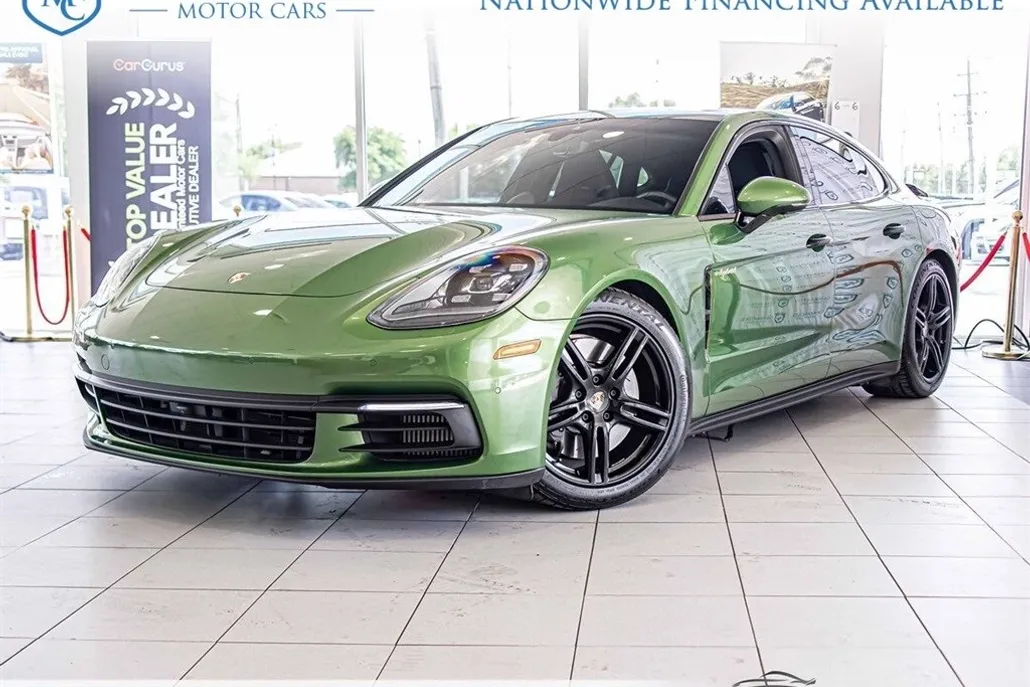 2019 Porsche Panamera 4 E-Hybrid photo 1