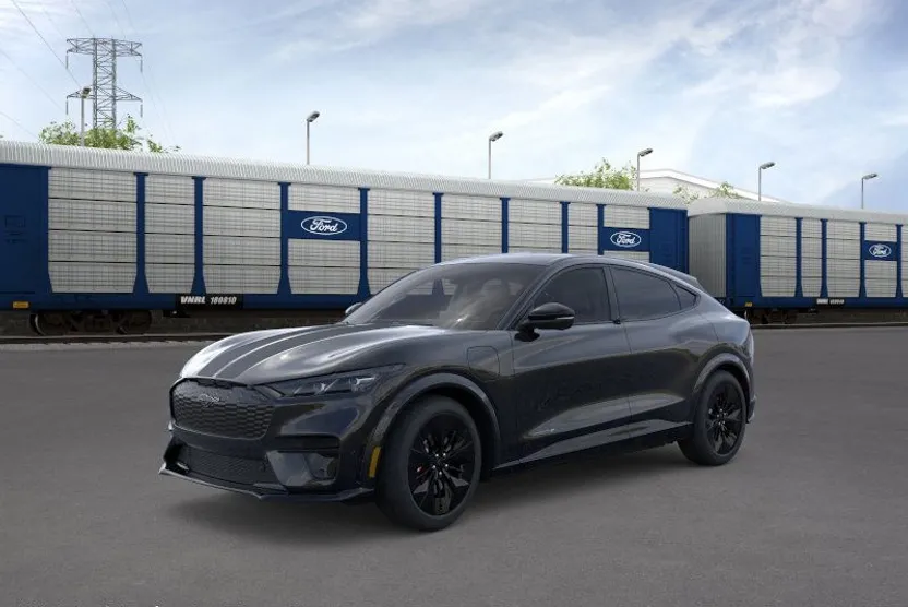 2025 Ford Mustang Mach-E GT photo 1