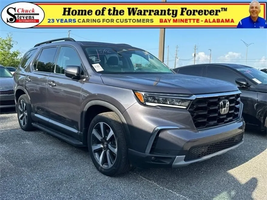 2023 Honda Pilot Touring photo 1