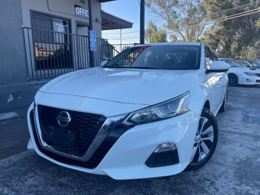 2020 Nissan Altima 2.5 S photo 1