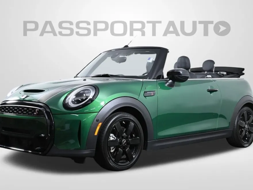 2024 Mini Cooper S Iconic photo 1