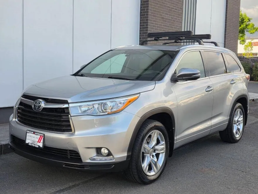 2015 Toyota Highlander Limited photo 1