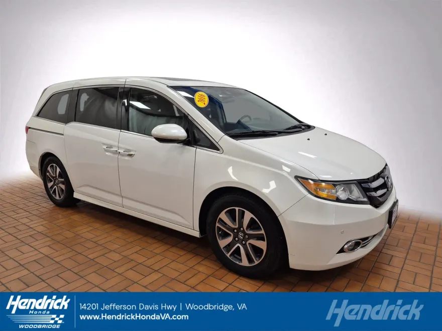 2016 Honda Odyssey Touring Elite photo 1