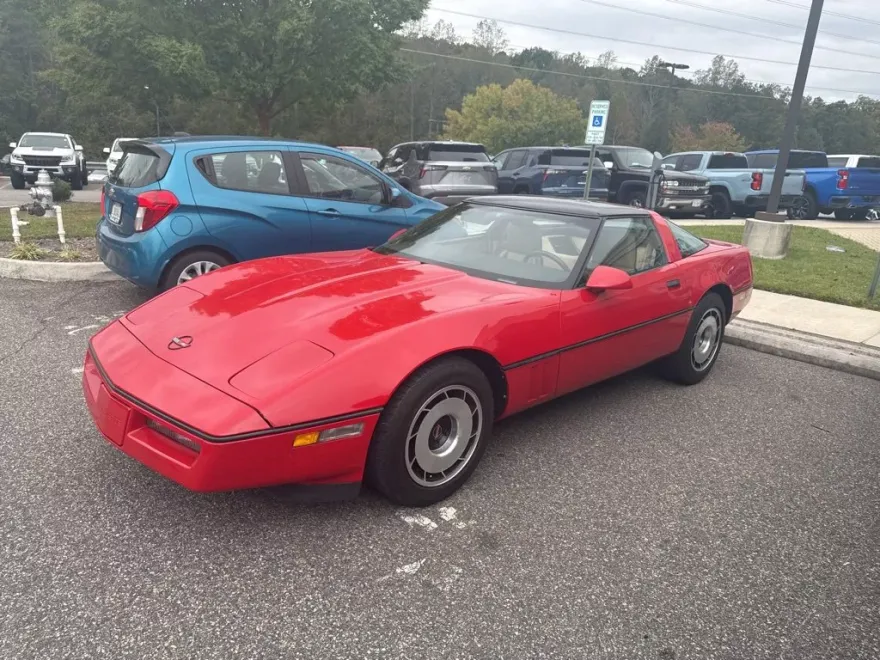 1985 Chevrolet Corvette Base photo 1
