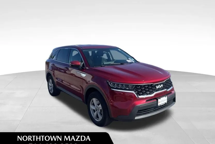 2022 Kia Sorento LX photo 1