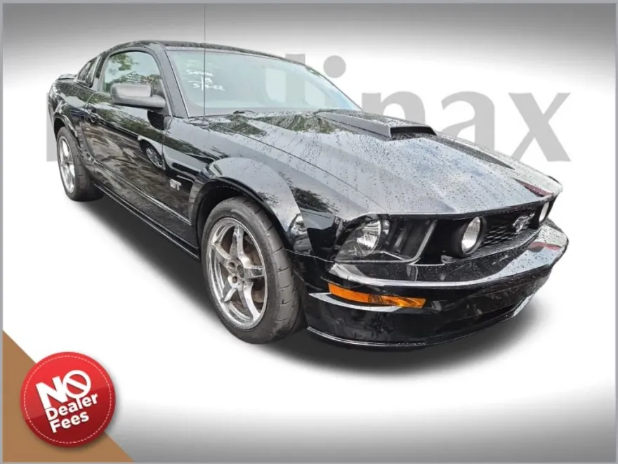 2005 Ford Mustang GT Premium photo 1