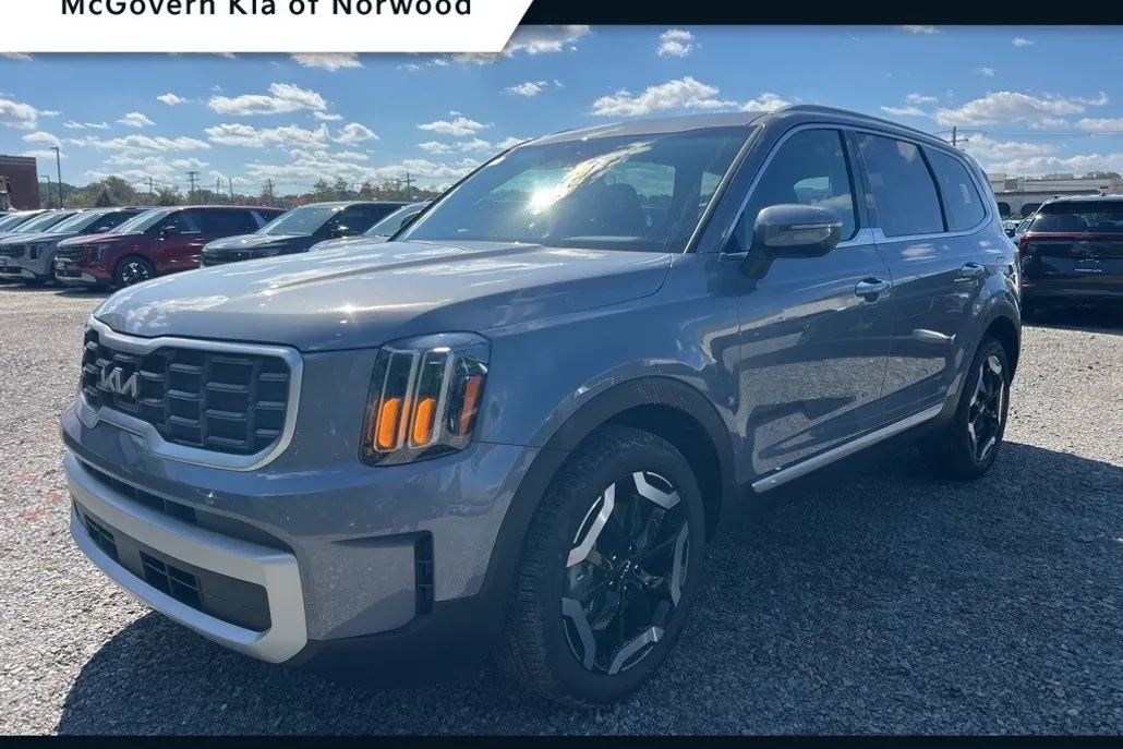 2025 Kia Telluride S photo 1