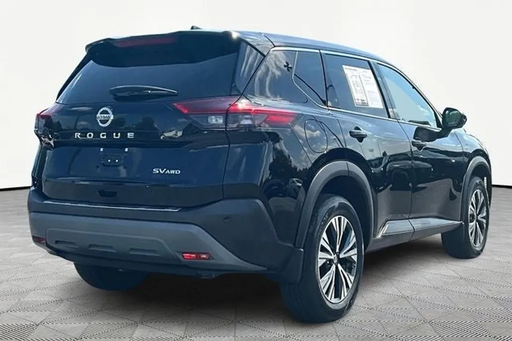 2021 Nissan Rogue SV photo 1
