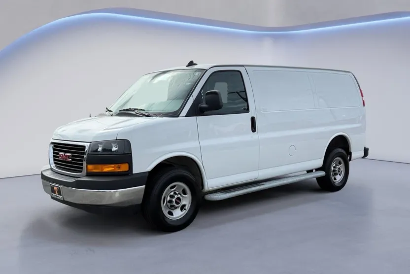 2023 Gmc Savana Cargo 2500 photo 1