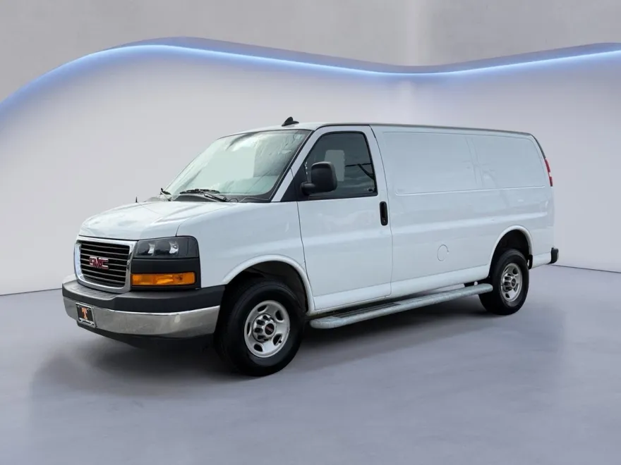 2023 Gmc Savana Cargo 2500 photo 1