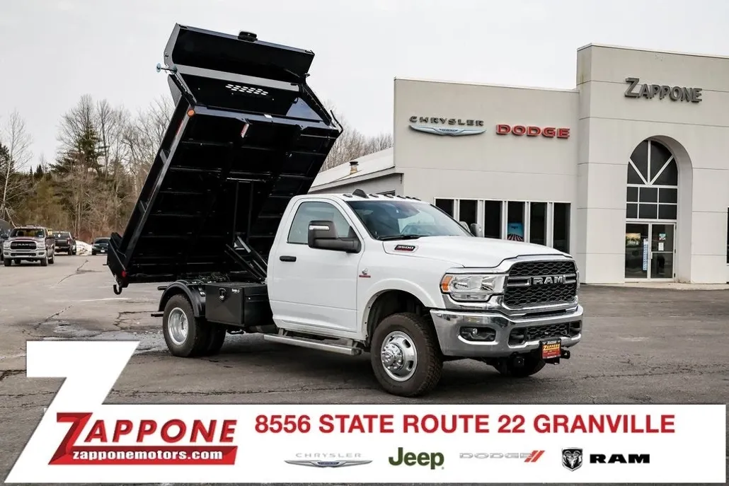 2023 Ram 3500 Tradesman photo 1