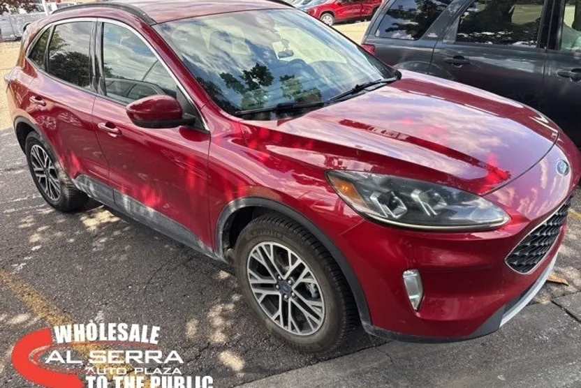 2020 Ford Escape SEL photo 1