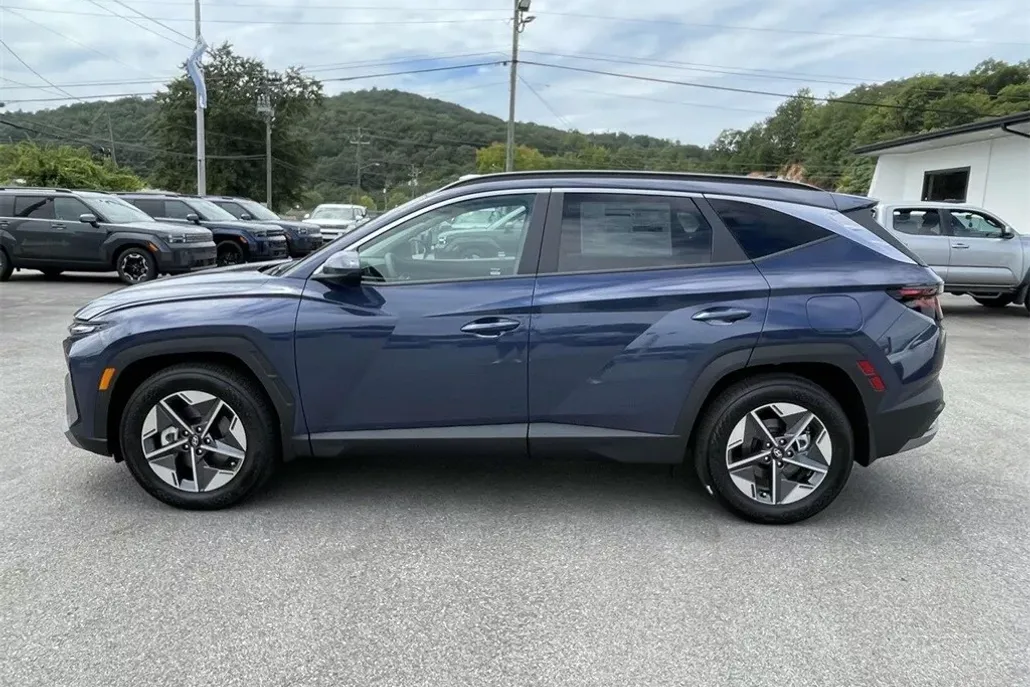2026 Hyundai Tucson SEL photo 1
