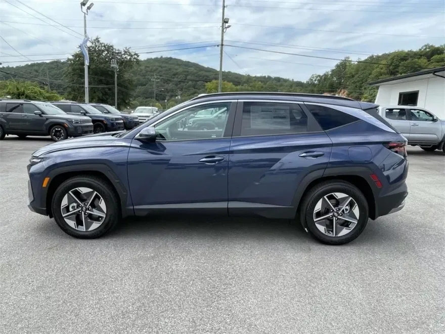 2026 Hyundai Tucson SEL photo 1