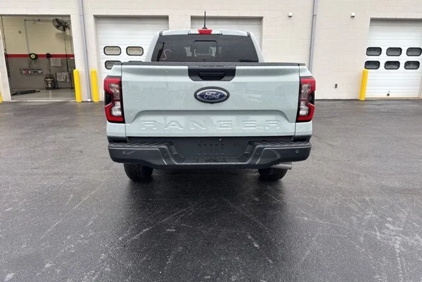 2024 Ford Ranger XLT photo 1