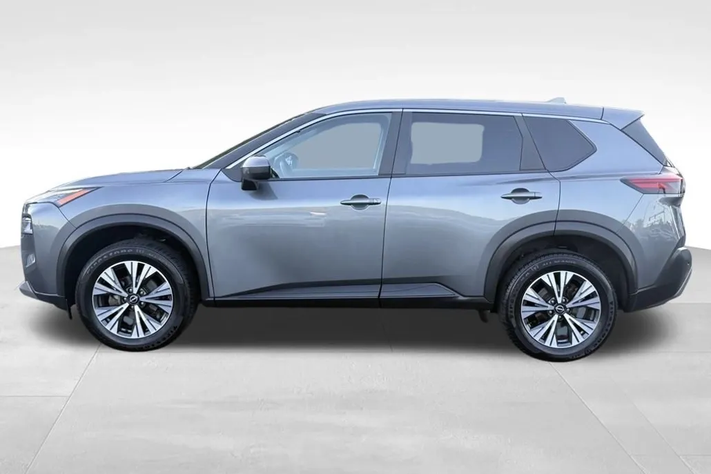 2023 Nissan Rogue SV photo 1